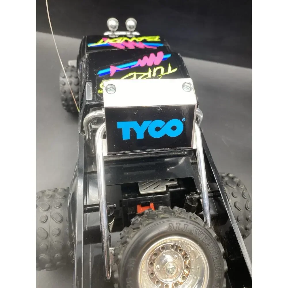 Vtg 90’s TYCO RC 9.6V Turbo Baja Bandit Truck / battery & 2 Chargers . Works !